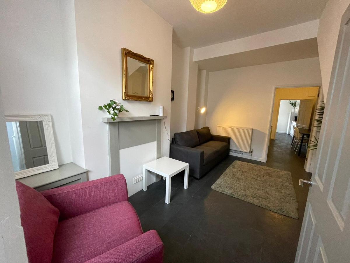 Perfect Home From Home In Stoke On Trent Etruria Exterior photo